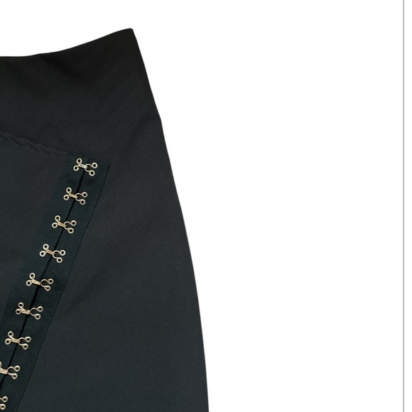 4th & Reckless Black Asymmetrical Mini Skirt Gold Hook & Eye Detail Size 10 NWT - Picture 3 of 10